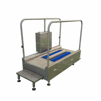 Equipamento industrial de limpeza de botas / Processo de limpeza com água fria / Lavadora de botas agrícolas